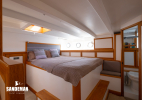 Owner cabin aft to port