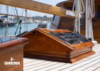 Forecabin hatch; Galley/ dinette skylight
