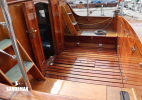 Aft cockpit