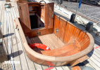 Cockpit to starboard forward