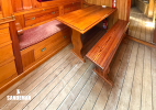 Saloon view forward