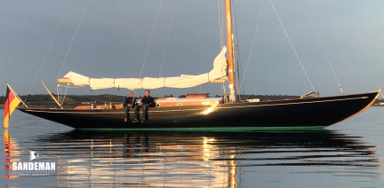 yacht