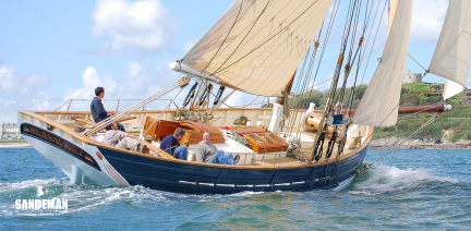 yacht