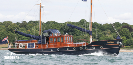 yacht