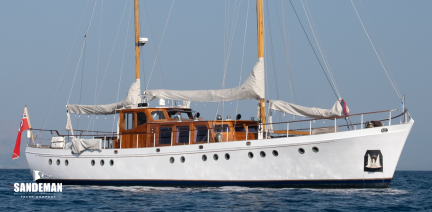 yacht