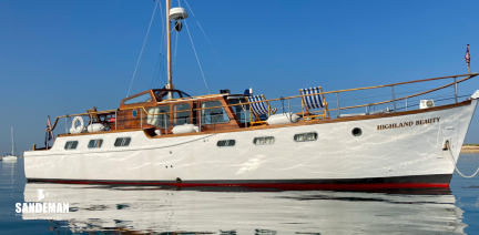 yacht