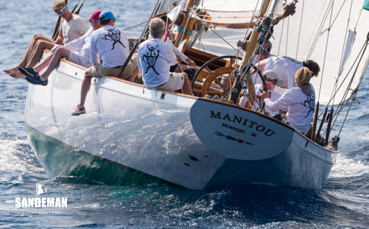 Astern [Photo: James Robinson Taylor]