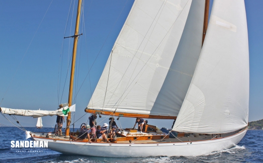 Upwind [Photo: James Robinson Taylor]