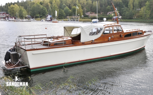 08 Stbd qtr & Cockpit Canopy