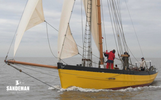 Port bow [Pic: Tim Loftus Boatbuilding]