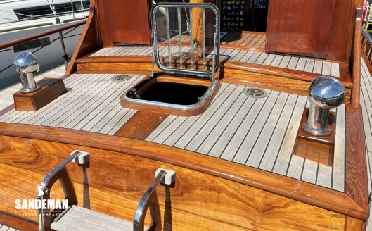 Aft trunk cabin view forward