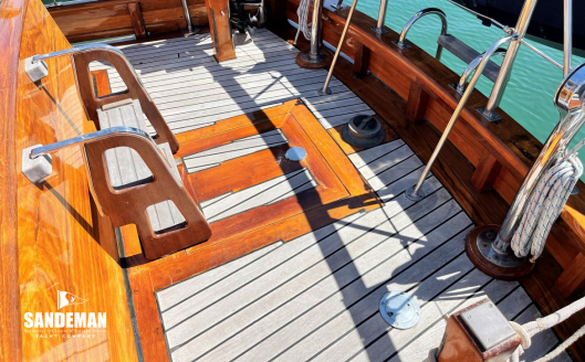 Aft deck view to starboard
