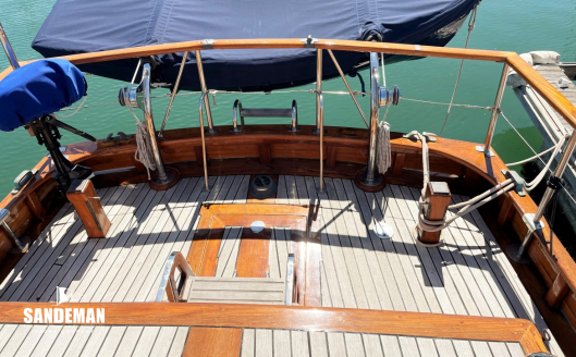 Aft deck view aft