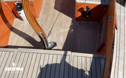 Cockpit view forward