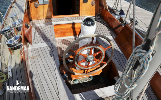 Cockpit view forward