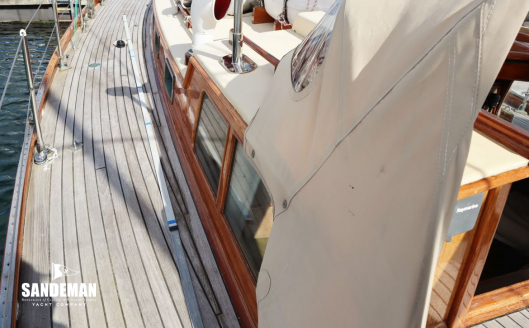 Port side deck view forward