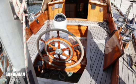 Cockpit view forward