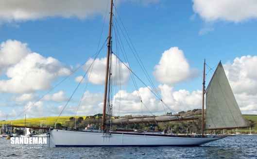 At anchor mizzen set