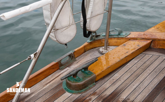 DEck details at starboard quarter