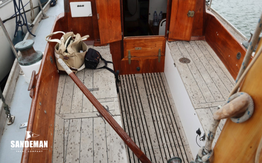 Cockpit view forward