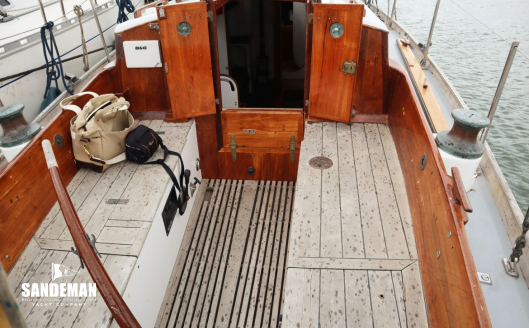 Cockpit view forward