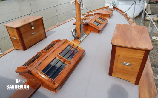 Wheelhouse view forward