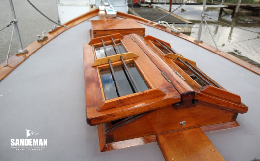 Forward deck view forward