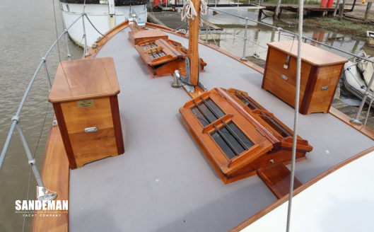 Wheelhouse view forward