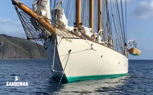 Port bow at anchor