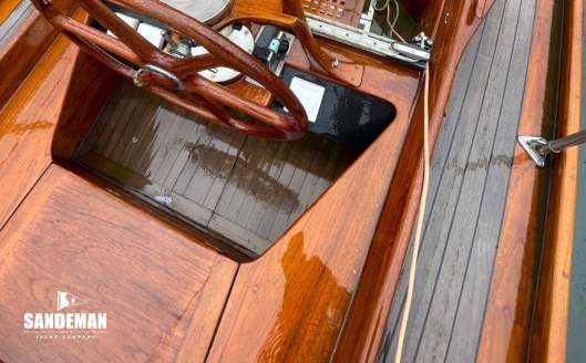 Helm cockpit view forward