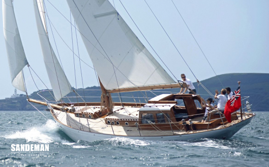 Port quarter [Nic Compton photo]