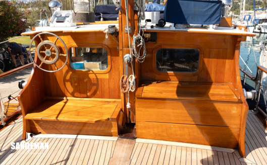Aft deck view forward to aft of wheelhouse