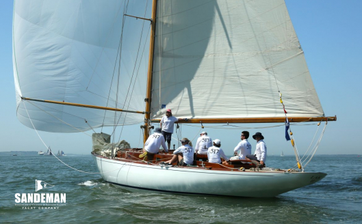 Running downwind [Photo: Nigel Sharp]