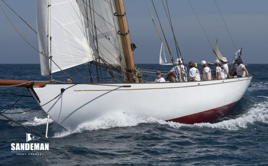 Port bow [Photo: James Robinson Taylor]