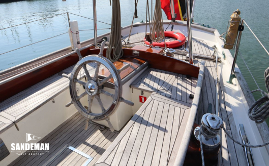 Cockpit view aft to starboard
