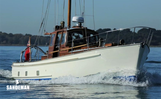 Starboard bow [Nigel Sharp]