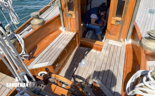 Cockpit view forward