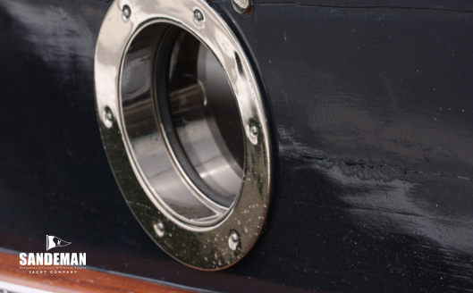 Topsides details at rail
