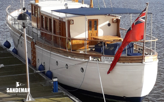 Port quarter at her port of Registry: Glasgow