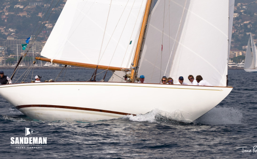 WINDWARD BOW [Photo: James Robinson Taylor]