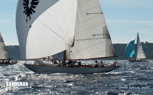 DOWNWIND [Photo: James Robinson Taylor]