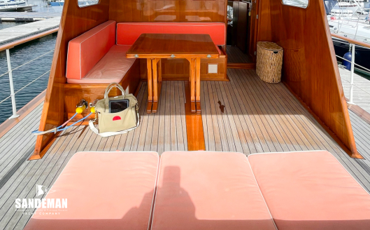Aft deck seating view forward