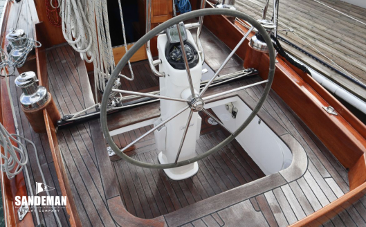 Cockpit view forward