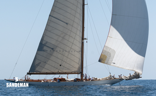 Downwind [Photo: James Robinson Taylor]