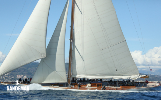 Reefed [Photo: Nigel Sharp]