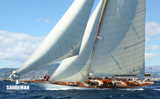 Full and by [Photo: Nigel Sharp]