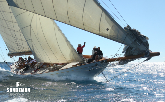 Lee bow [Photo: Nigel Sharp]