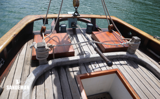 Cockpit and aft deck