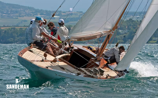 Starboard quarter [Photo: Ron Valent/ The Classic Winch Company]
